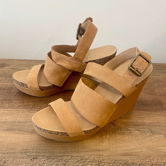 Franco Sarto Wedge Sandals, Size 7, Taupe, leather (Suede), VGUC, 3 1/2" heel - Picture 7 of 10